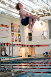 01-05 UHS Swim-Dive v Bloomington